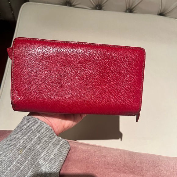 Danier - Genuine Leather Wallet - Picture 9 of 11